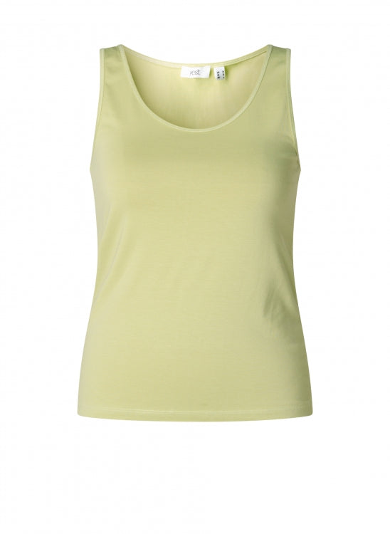 Yest top Gerriette essential