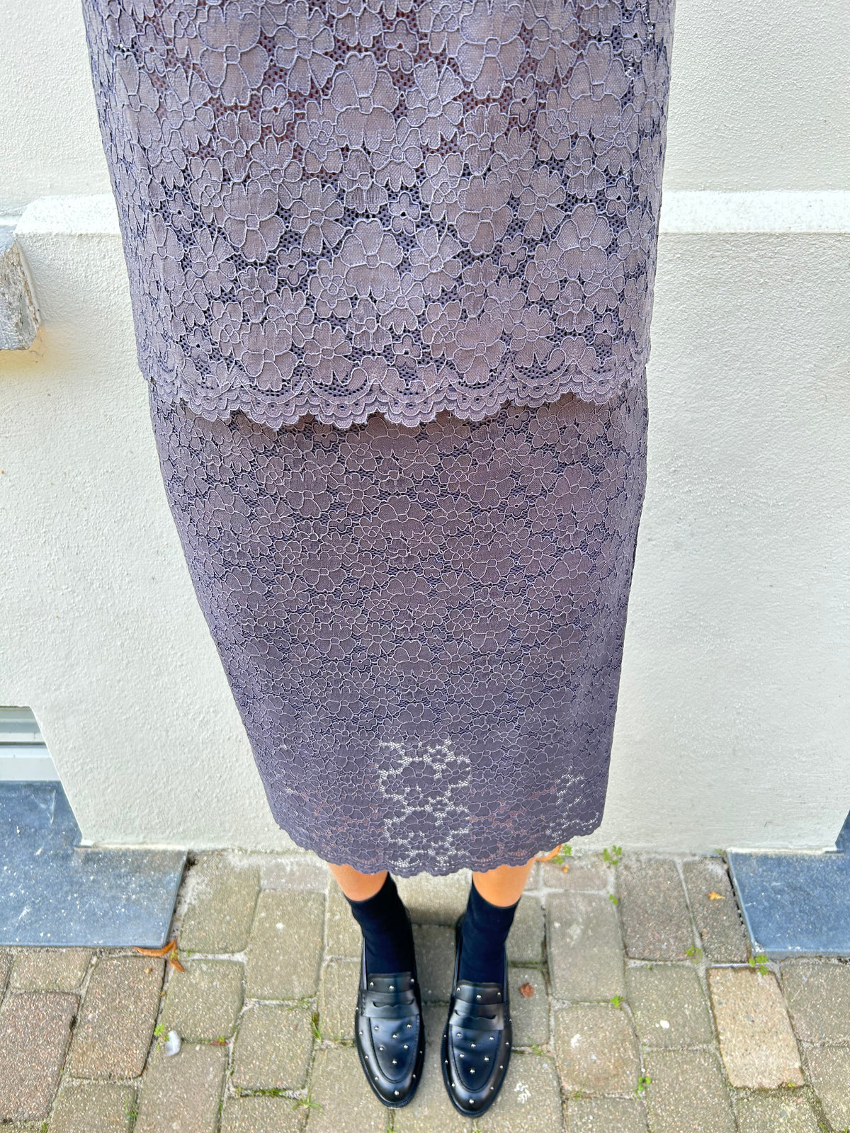 Yest rok Uvania warm grey