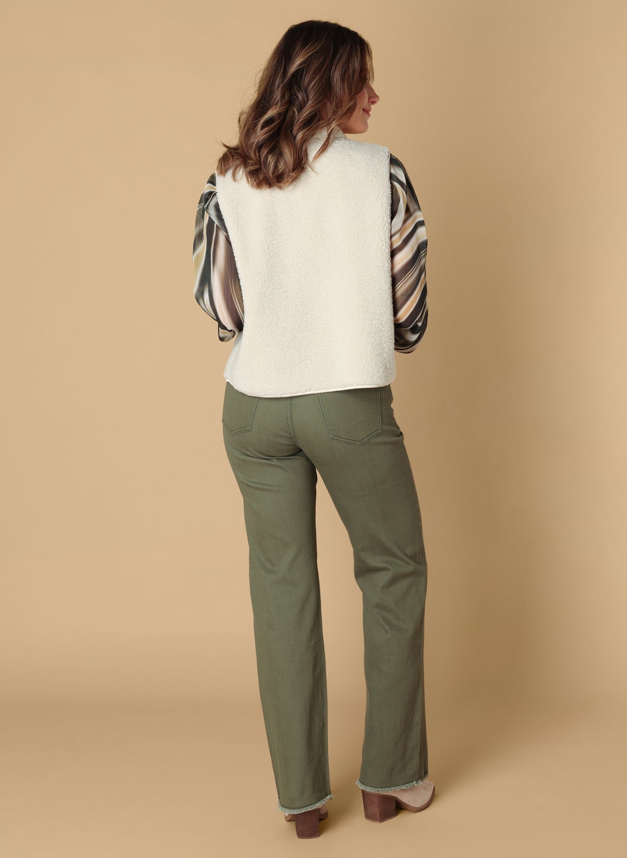 Ivy Beau teddy vest Shery off white