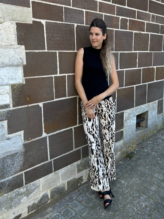 Ivy Beau top Susanna