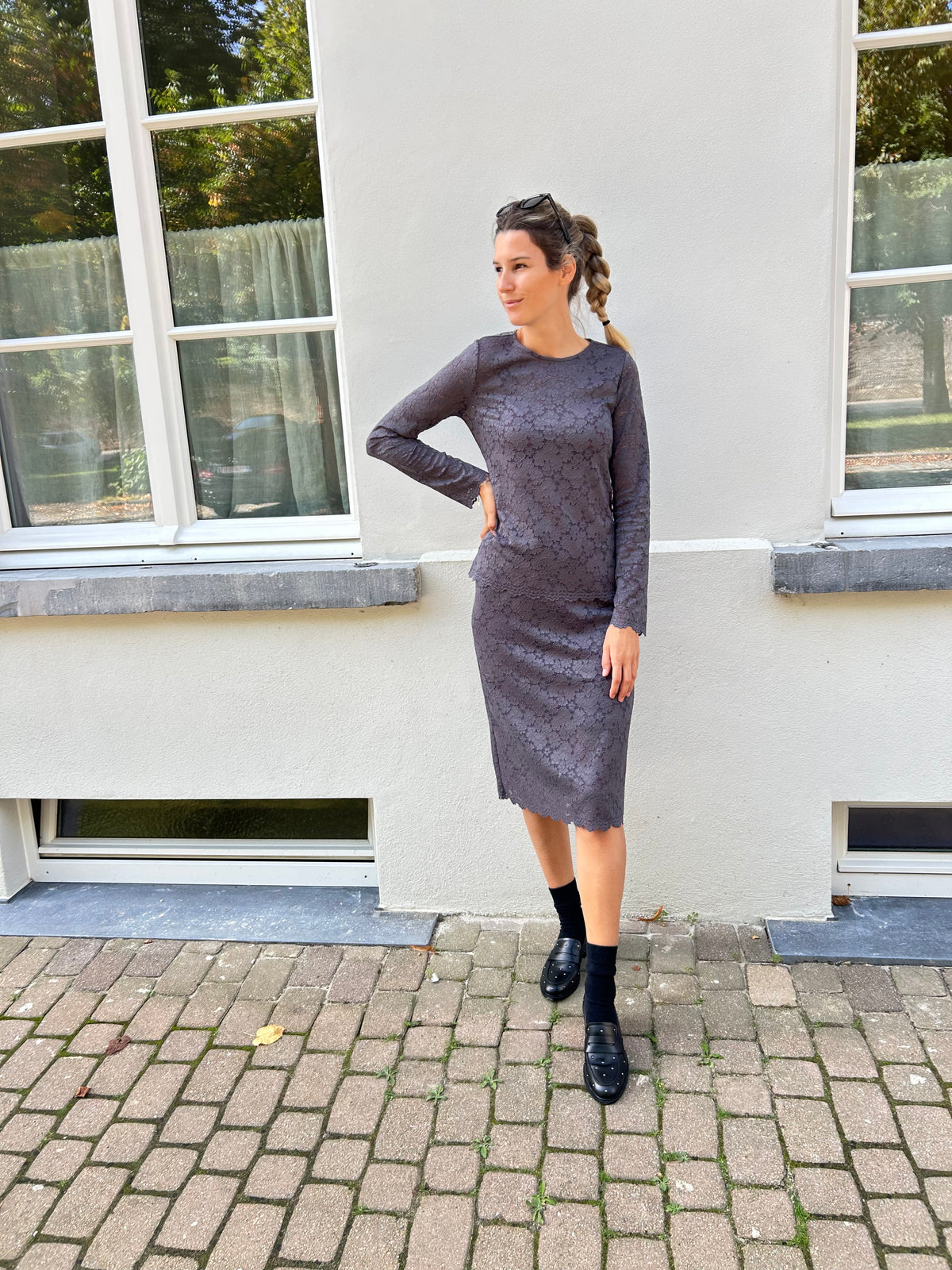 Yest rok Uvania warm grey