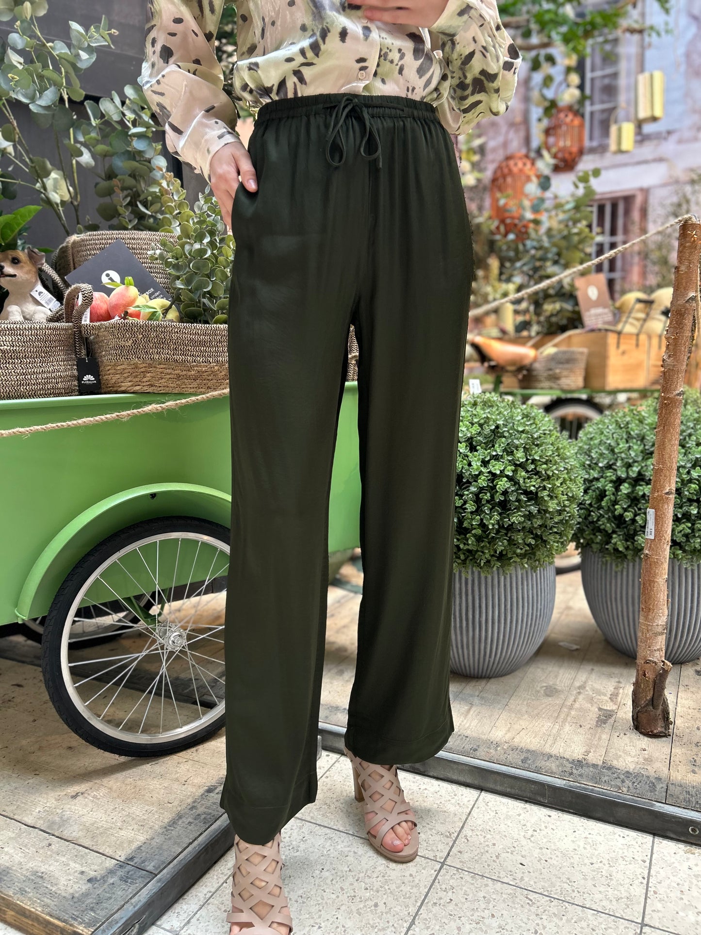 Yest Broek Christa army green