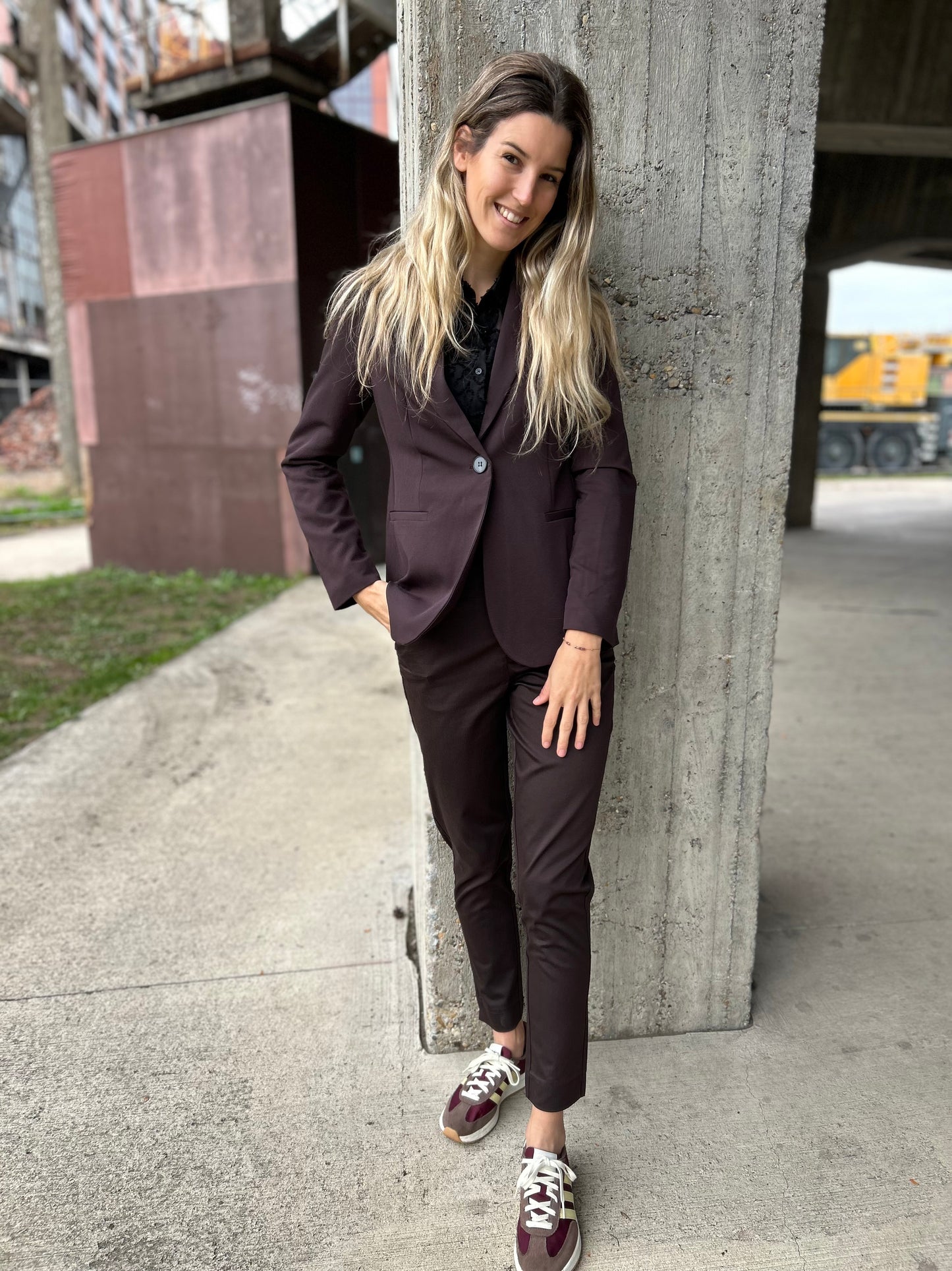 Kaffe Lea chino pants black coffee